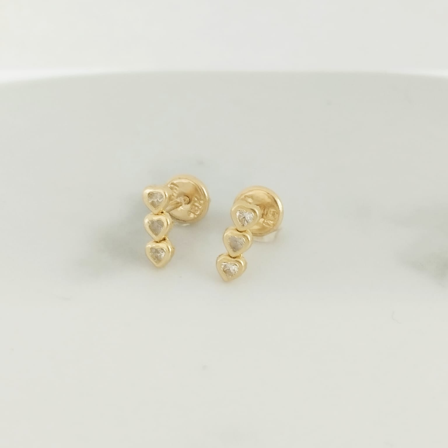 Topo Trio Corazon Con Circon Blanco 8mm /0.74/gr ID: 2289