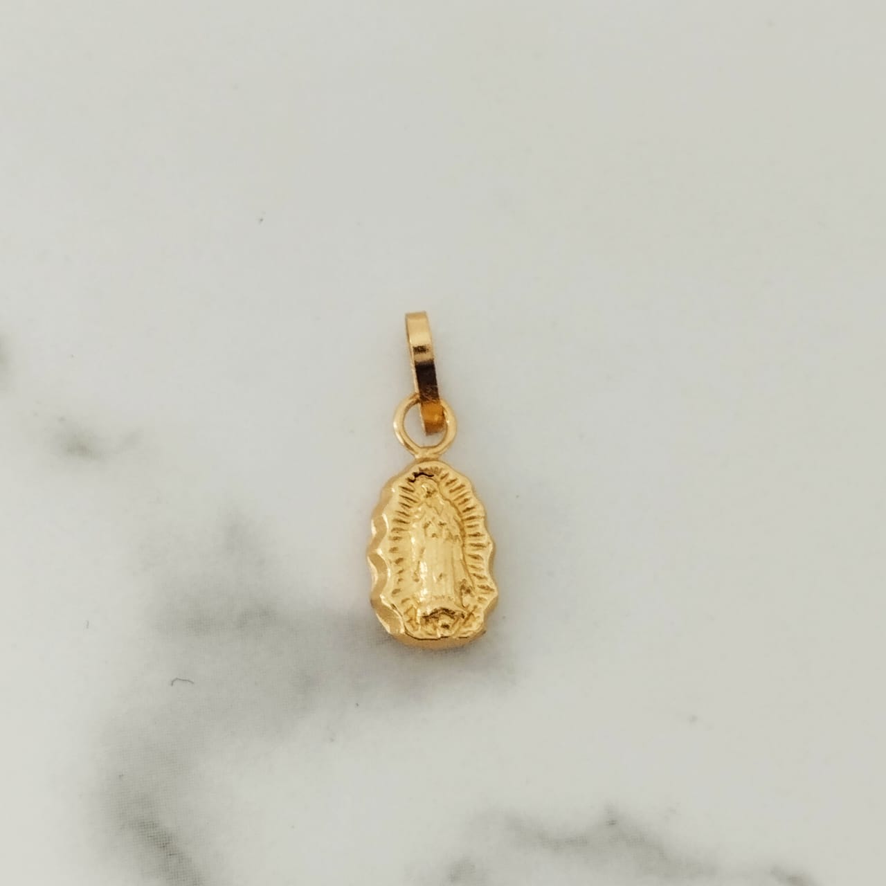 Dije Virgen Guadalupe Silueta 1.7cm /0.35 ID: 2497