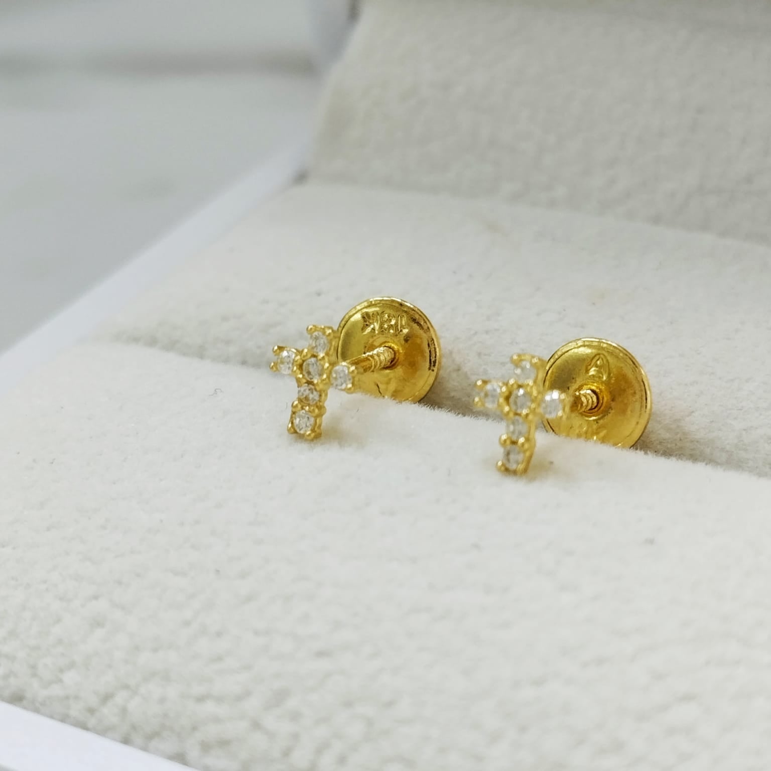 Topo Mini Cruz circon blanco 5mm / 0.5 /gr ID: 3131